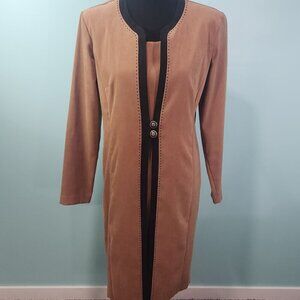Helene Blake Dress Size 8
Lot K